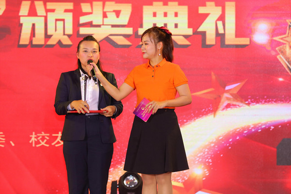 14典礼现场，获奖者发表感言_副本.jpg