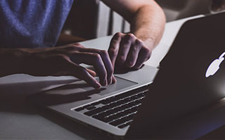 如何通过imToken官网下载地址追踪投资动态？实用技巧分享